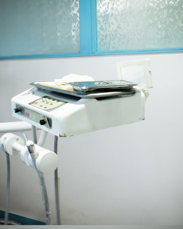 Low cost dental implants india