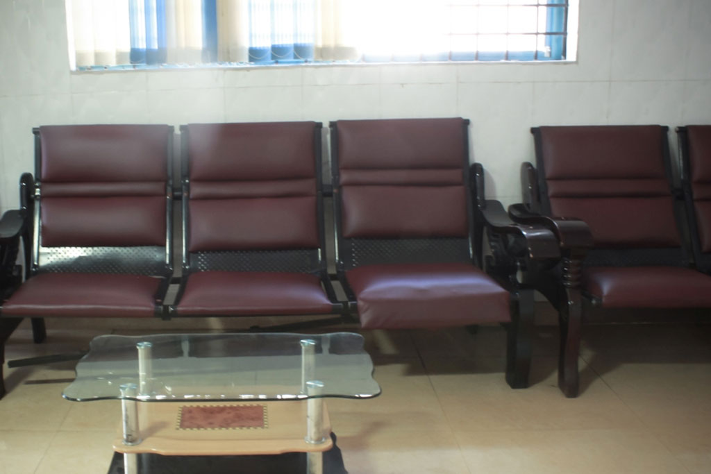 Cheap dental Implants India