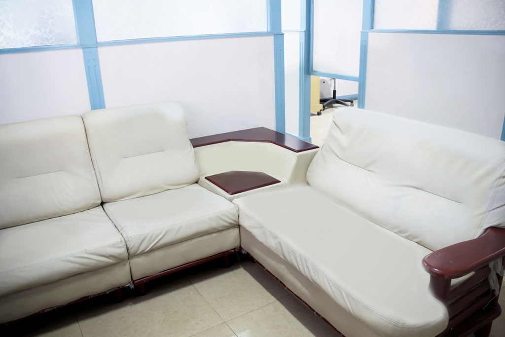 Low cost dental implants india